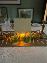 Load image into Gallery viewer, Elegant Garden Room Style Metal Birdhouse Feeder- Cream