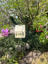 Load image into Gallery viewer, Elegant Garden Room Style Metal Birdhouse Feeder- Cream