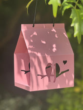 Load image into Gallery viewer, Romantic LoveBird Style Metal Birdhouses Feeder- Pink