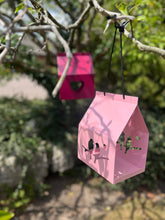 Load image into Gallery viewer, Romantic LoveBird Style Metal Birdhouses Feeder- Pink
